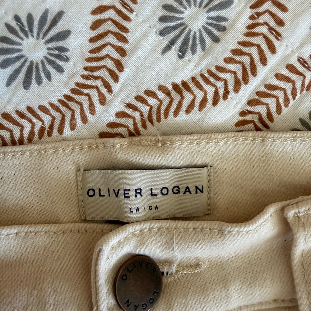 Oliver Logan Women's High-Rise Straight Leg Mulberry Jeans - Picture 2 of 11